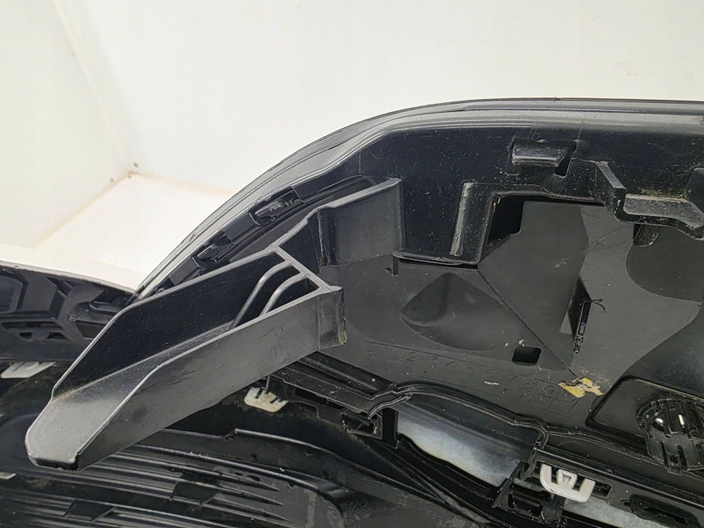 Купити Бампер передній перед mercedes eqs v297 a2978850304