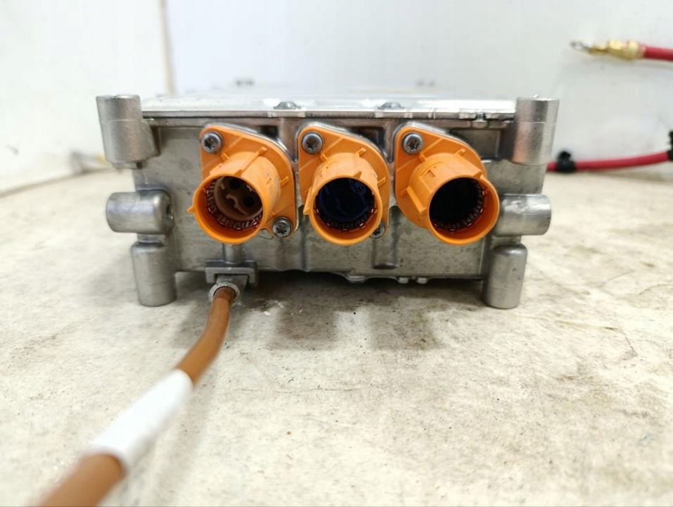 Інвертор з блок запалювання mercedes-benz eqe suv 2024 a0003422601 Недорого