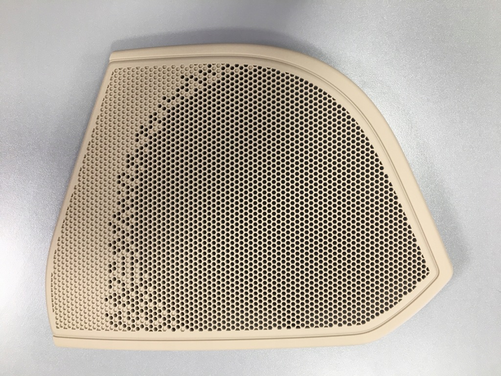 фото №1, Решітка динаміка alfa romeo giulia