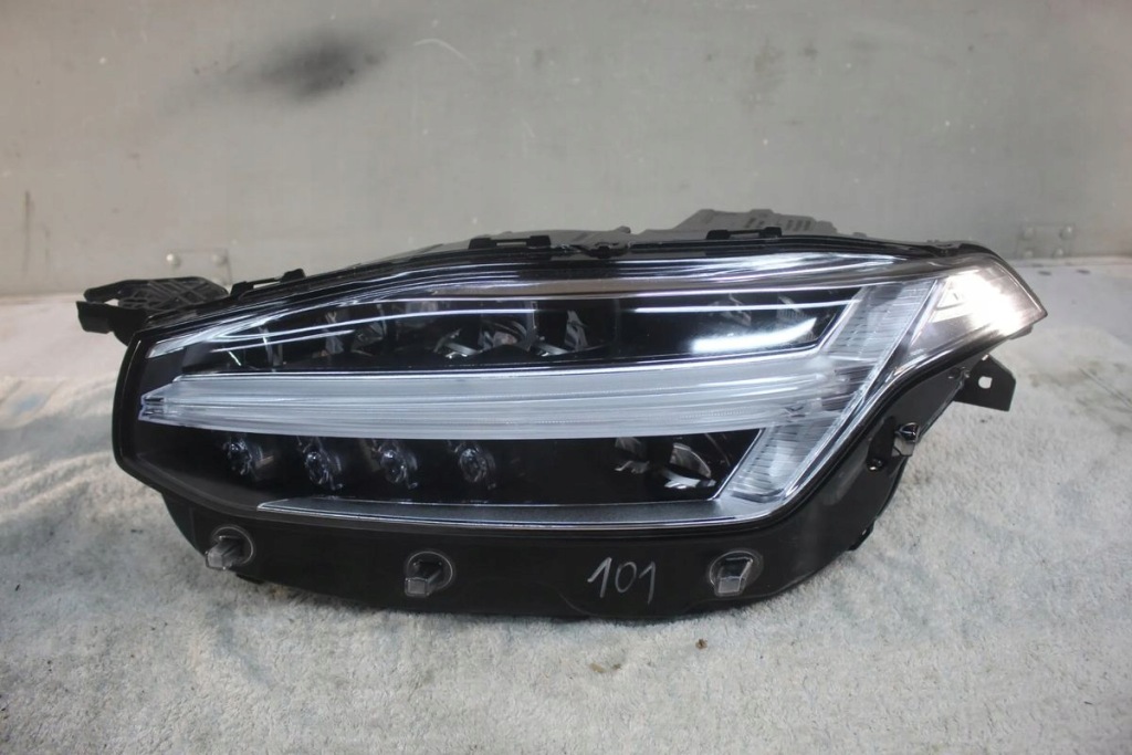Купить Фара левая перед передняя volvo xc90 2 2 full led 31655807