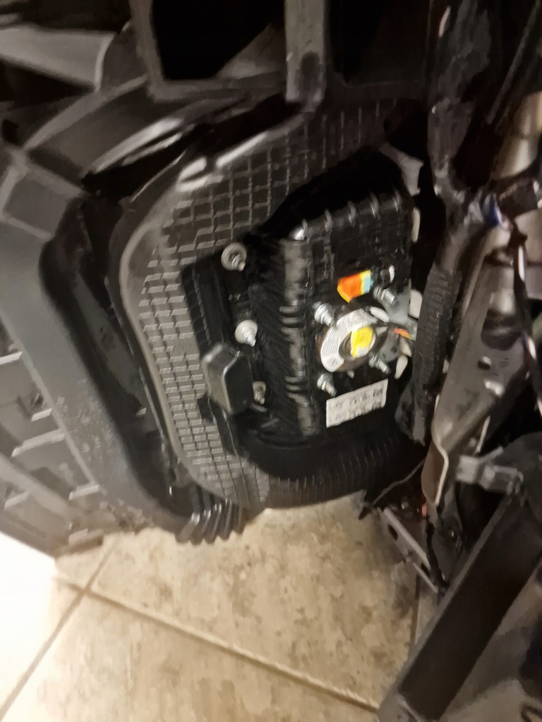 фото №7, Консоль подушка безпеки ремені подушки безпеки комплект opel crossland 2023