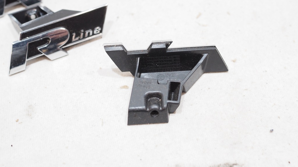 фото №4, Vw golf vii r-line емблема 5g0853957k