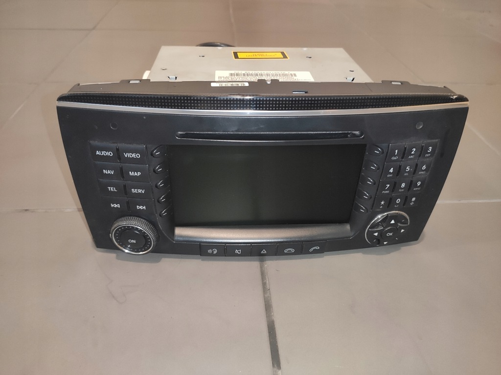 фото №2, Mercedes w251 r-klasa радио cd навигация навигация экран панель состояние bdb