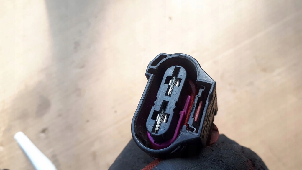 фото №12, A4 b9 8w штекер wentylayorów 4g0906234a a5 8w q5