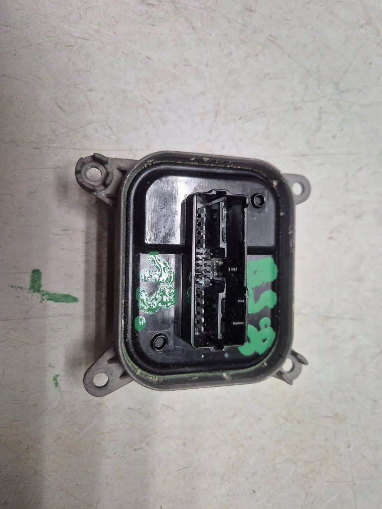 фото №1, Tesla model 3 lift 24- highland модуль преобразователь led p1802471-32-d