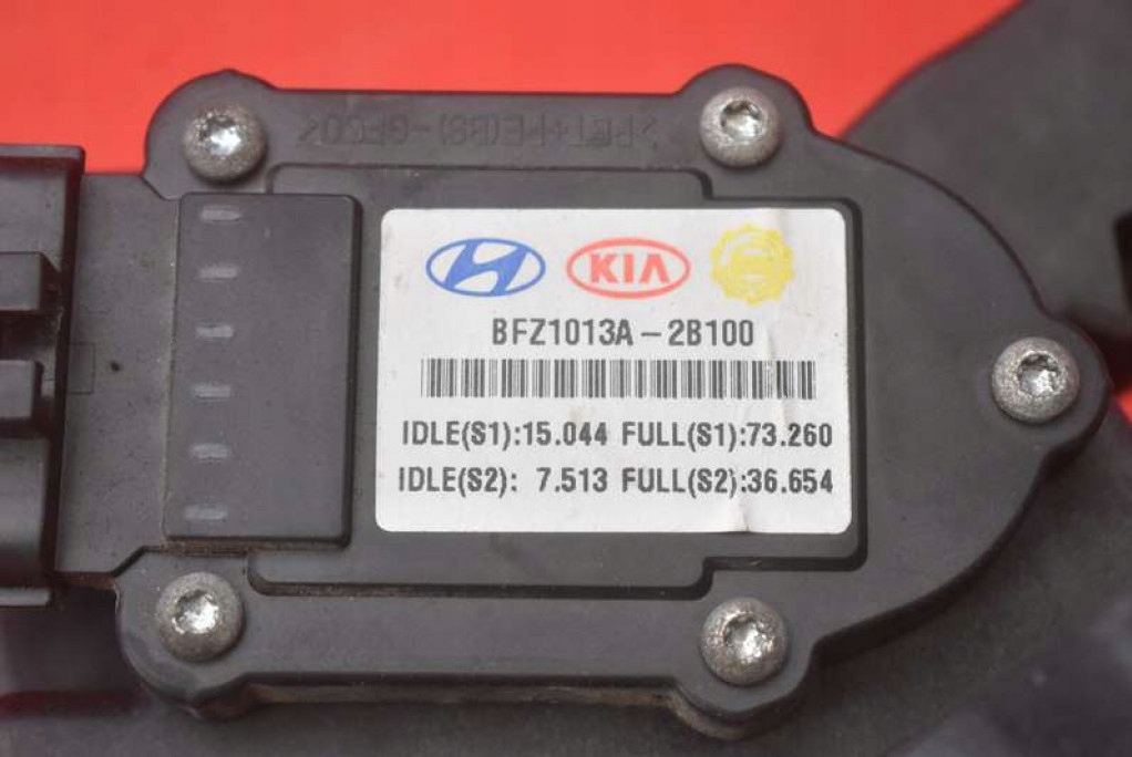 фото №6, Потенціометр педаль газу eu 32726-2b100 hyundai santa fe 2 ii 2.2 crdi 153km