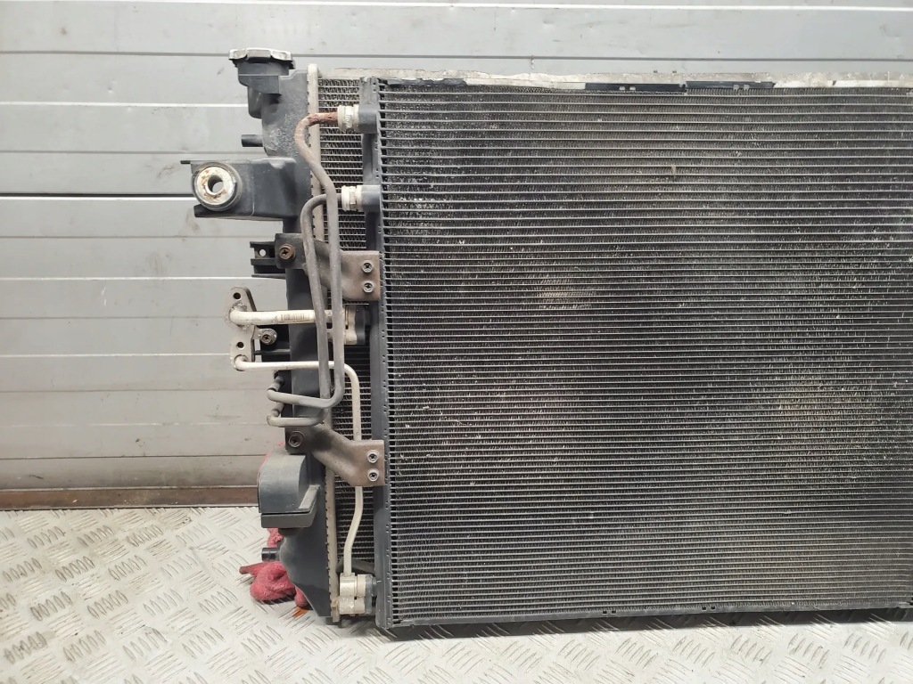 Dodge ram 5.7 hemi 2011-2019 2680009013 с передний радиатор воды oem Киев