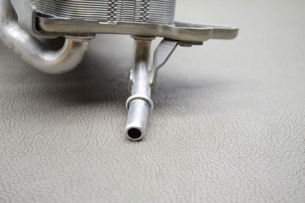 фото №9, Радіатор оливи audi q7 4m 4m0317021g 2019