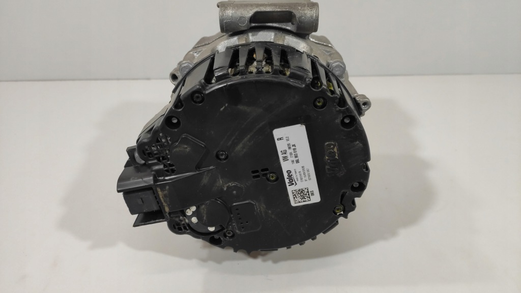 Купить Генератор vw audi seat skoda 06l903018jx