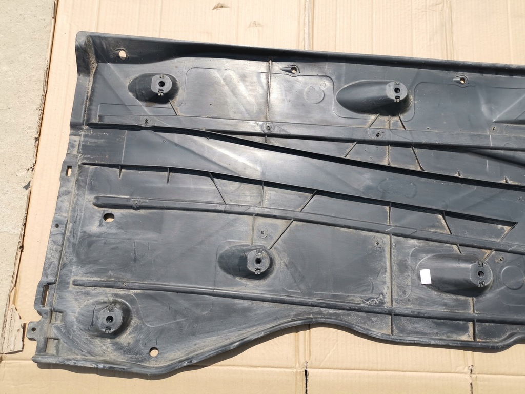 фото №8, Skoda karoq kar 2018r 1.0 tsi 85kw захист кузов бризковик ліва