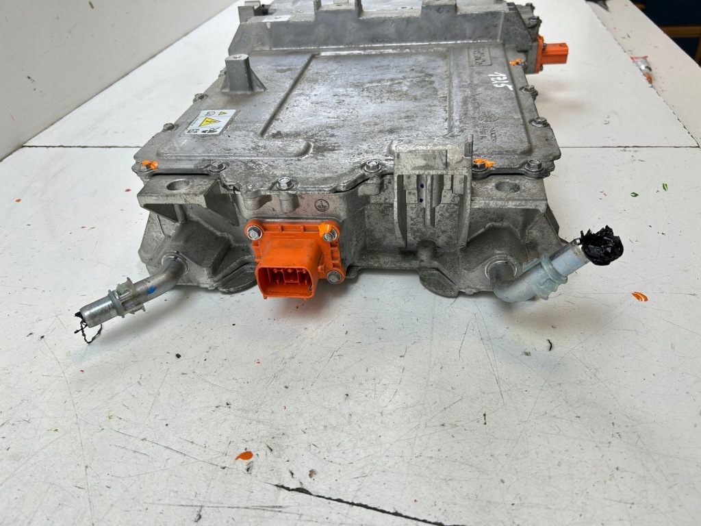 2022 ford mustang mach-e inwerter/przetwornica напруги lj9810c785bg Недорого