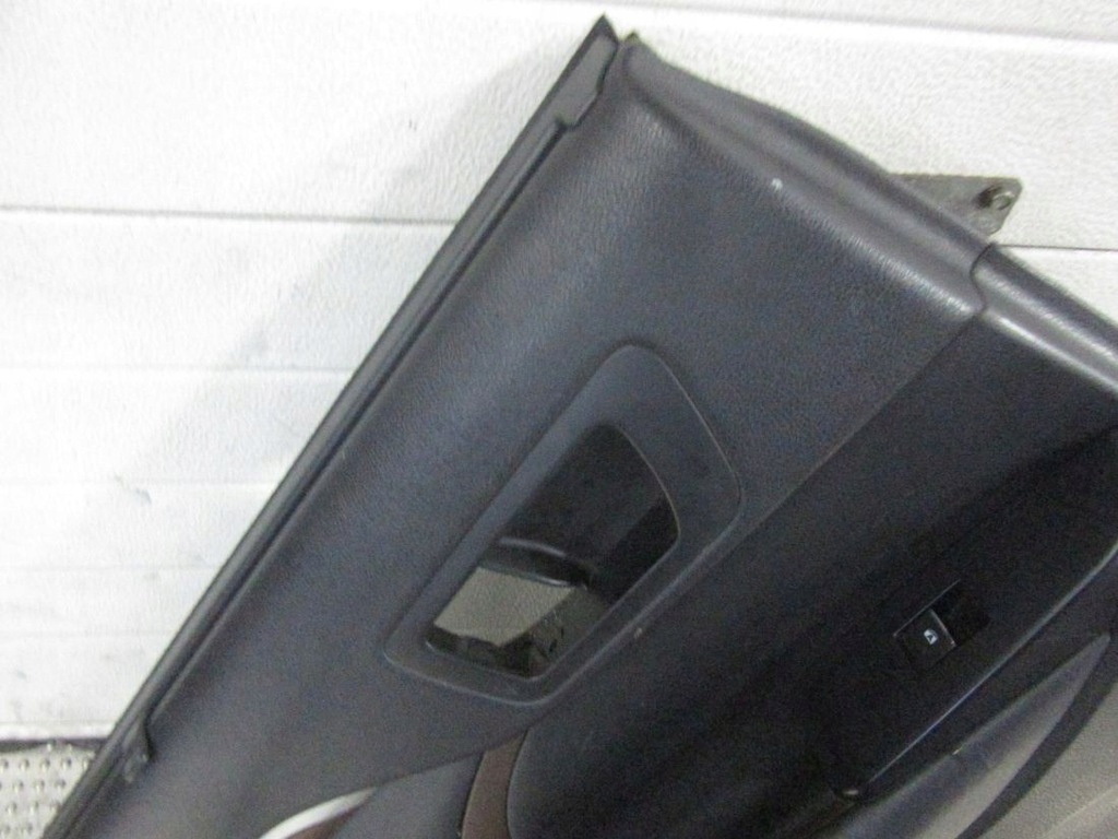 фото №6, Toyota highlander iii 2016 обшивка двері задня