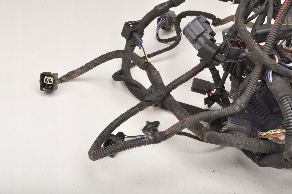фото №7, Aston martin db9 6.0 жгут электрическая отсек двигателя 4g43-14290-ae