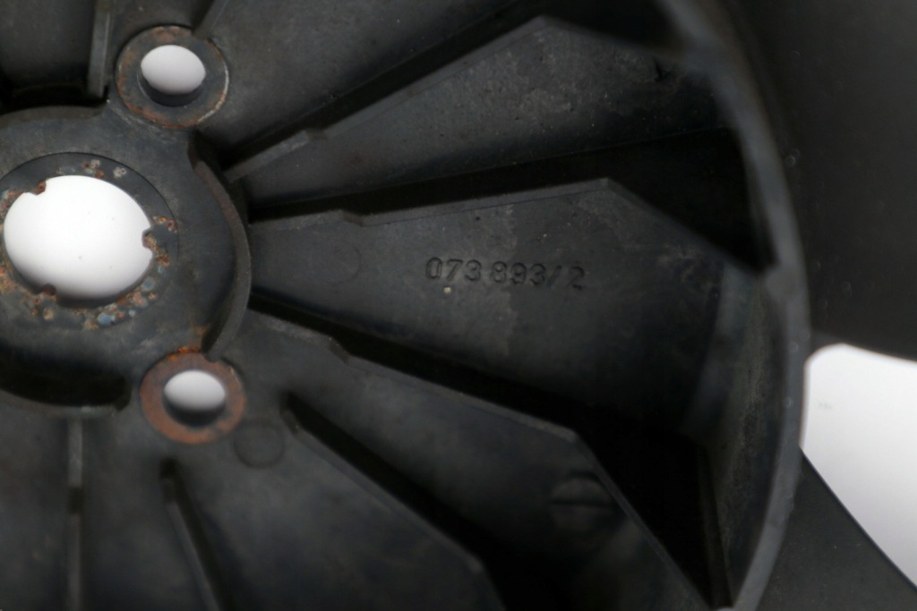 Купити Bmw e81 e87 e90 вентилятор вентилятора лопать бензин 7563259