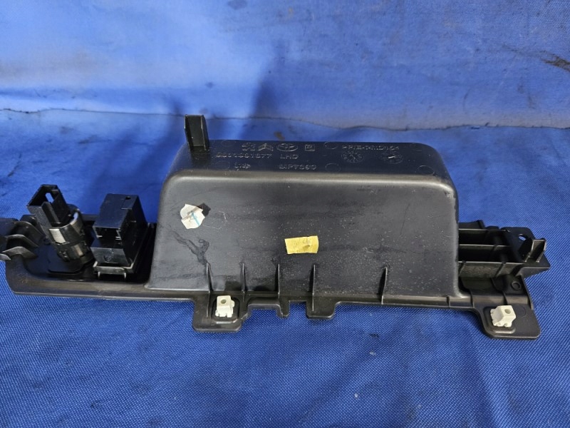 фото №6, Бардачок полиця вимикач підігрів сидіння роз'єм 12v jumpy iii expert iii