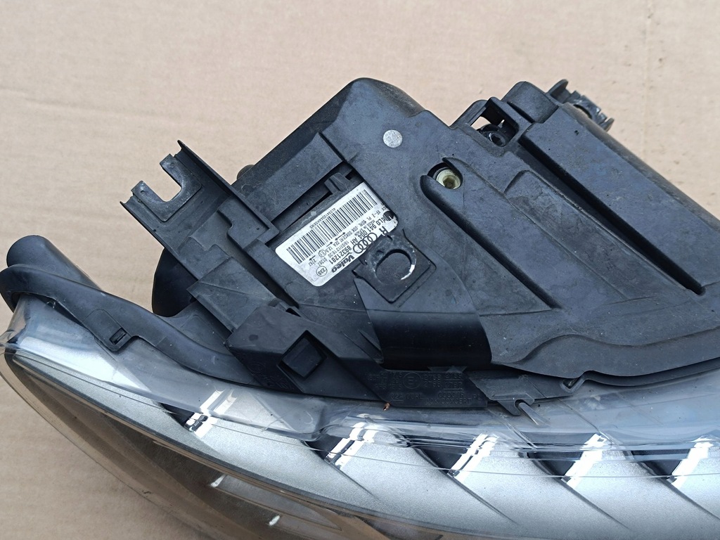 фото №9, Audi q7 4l 2013 права сторона лампа передня