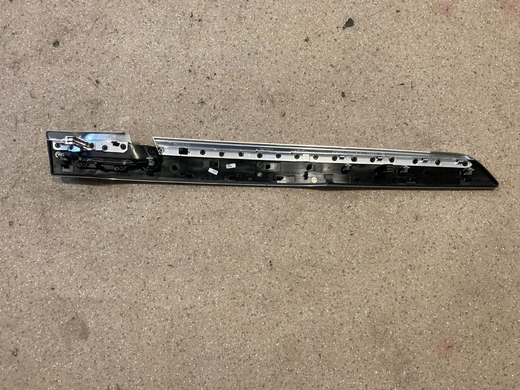 Обшивка дверь задних задний  сторона правая bmw 7 f01 f02 f03 f04 9147166 Киев