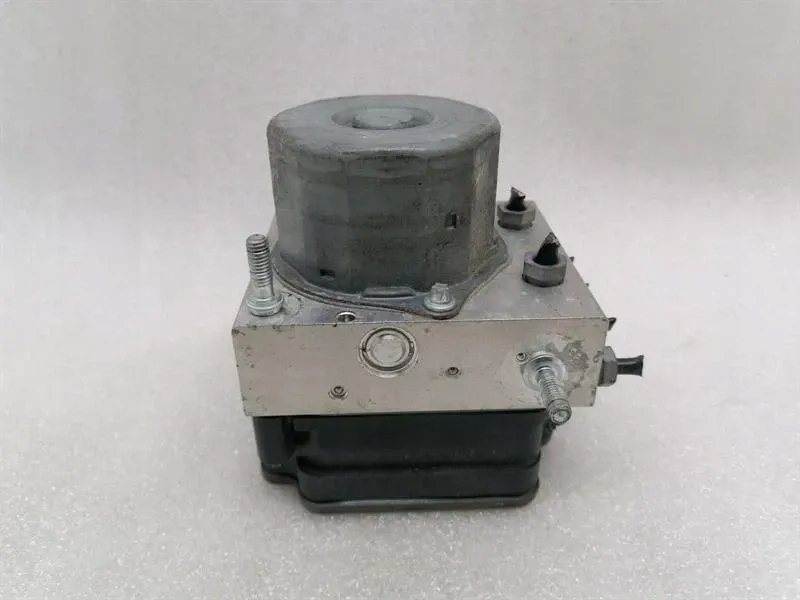 Mercedes gla45 amg x156 насос a.b.s a1764310300 насос abs блок гідравлічний в Україні