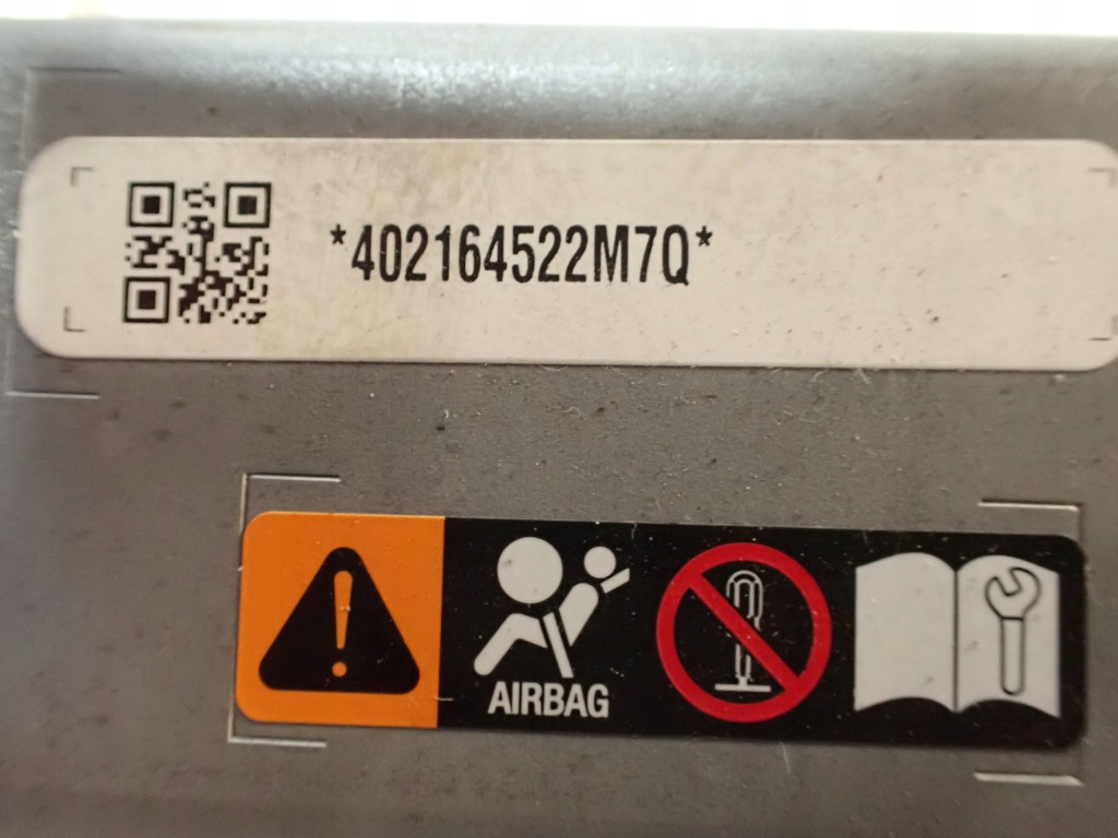 Подушка коленная правая подушка безопасности toyota tundra sequoia 22- с Разборки