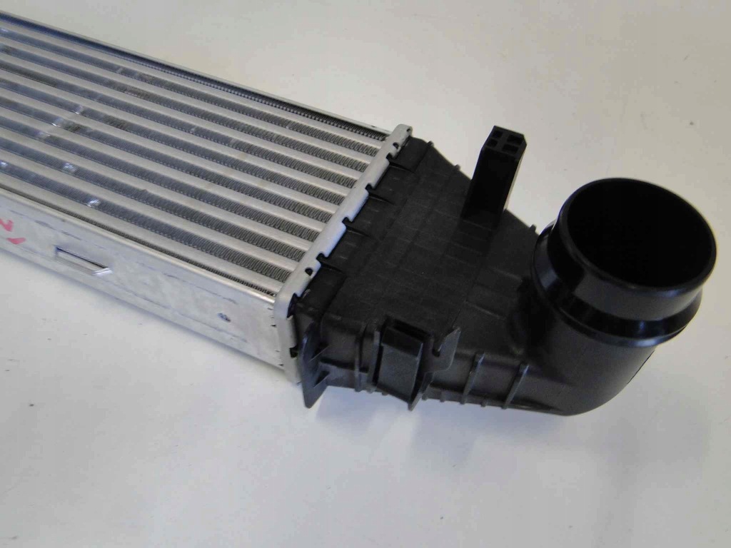 Mercedes e klasa 207 радіатор powie інтеркулер Недорого