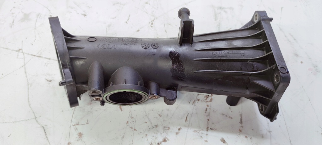 фото №2, Труба колектор впускний audi a6 a8 059145762ab