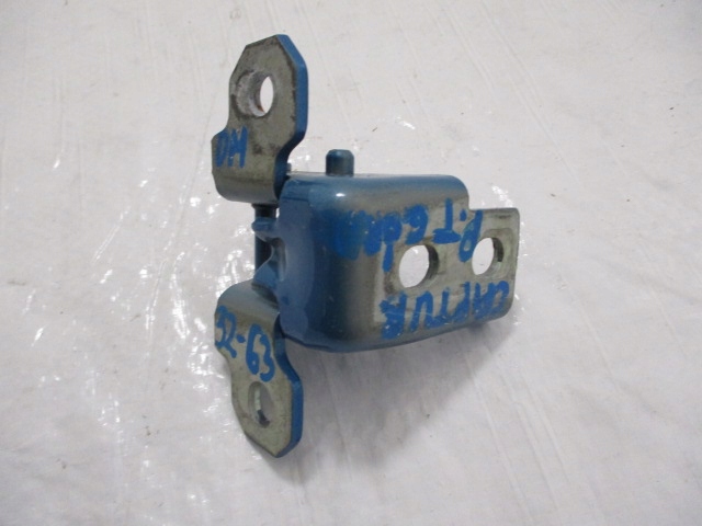 фото №1, Captur петля дверь правый задний gora