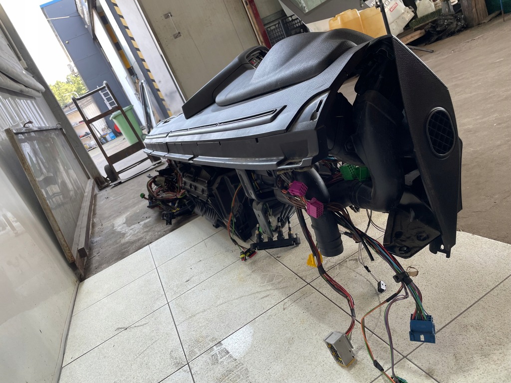 фото №7, Консоль панель приладів приладова панель приладів електропроводка iveco stralis hi way euro 5 6