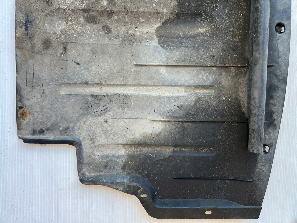 Защита нижняя po двигатель плита bmw e85 z4 7012723 оригинальная в Украине