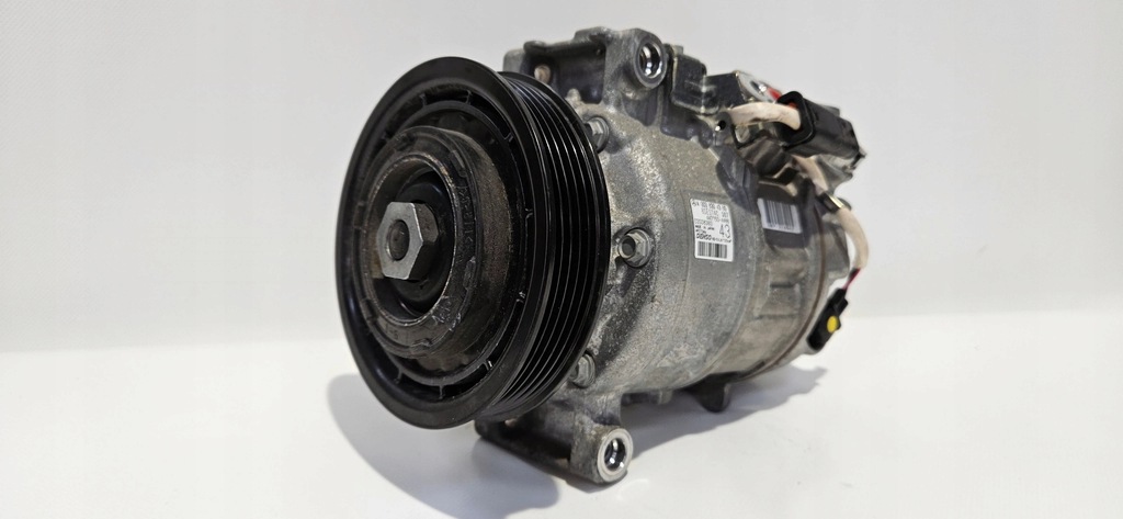 фото №1, Компрессор кондиционера mercedes-benz a0038304360