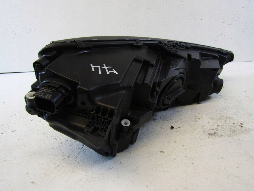 фото №13, Audi a4 b9 lift лампа левая перед full led 19r-- 8w0941011