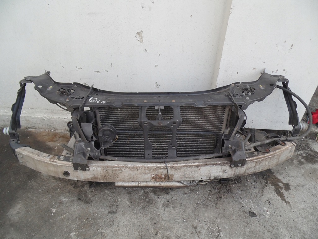 фото №1, Pas передний радиатор mercedes w211 дизель комплект