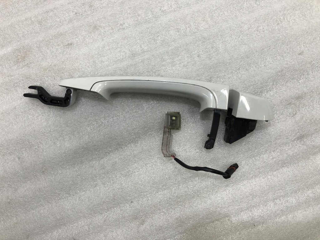 фото №1, Ручка дверь правый задняя bmw f31 alpinweiss