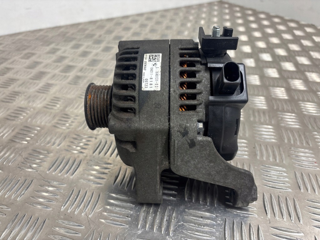 фото №3, Bmw 2 f46 2016 генератор