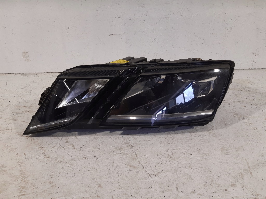 фото №1, Skoda octavia iii lift led 5e1941015f kompletny