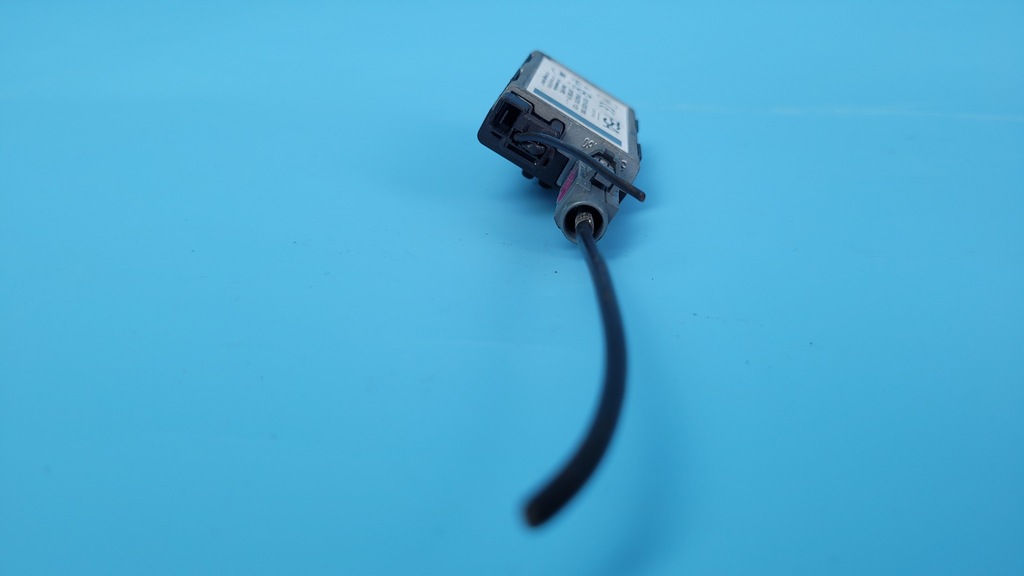 фото №9, Peugeot 308 iii p5 21r усилитель антенны 9833140080