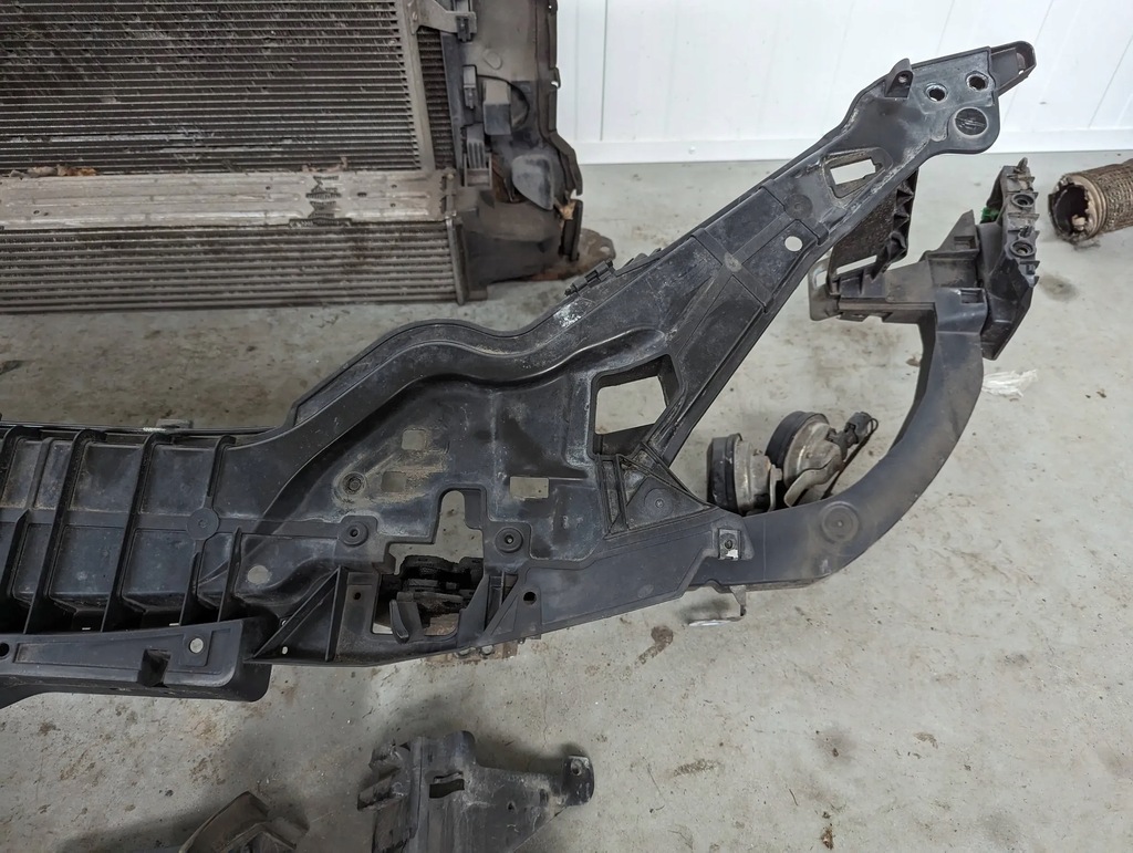 фото №8, Volvo s60 ii v60 i 2014-2018 2.0 d4 pas передний усилитель радиатор