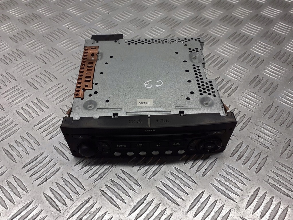 фото №1, Радио заводской citroen c3 96643698xt