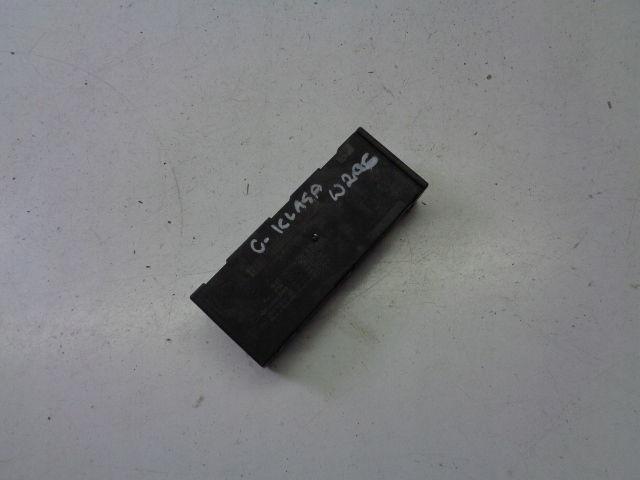 Купить Модуль крышки задний  mercedes c-klasa w206