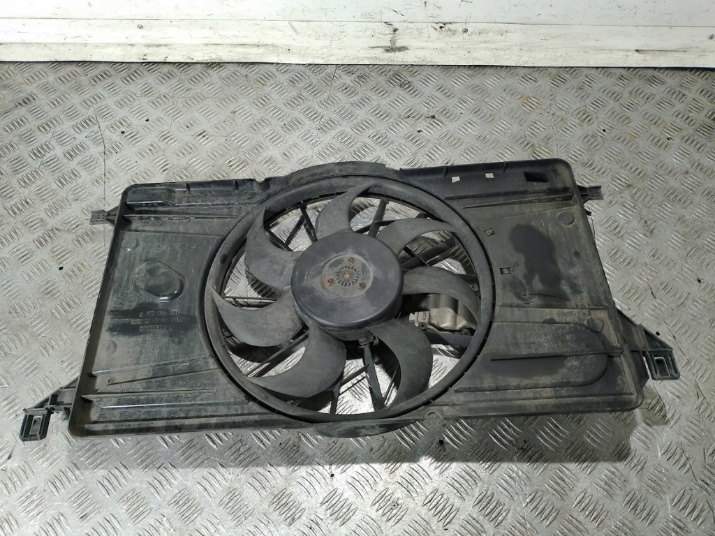 Купить Вентилятор радиатора focus 2 3135103551