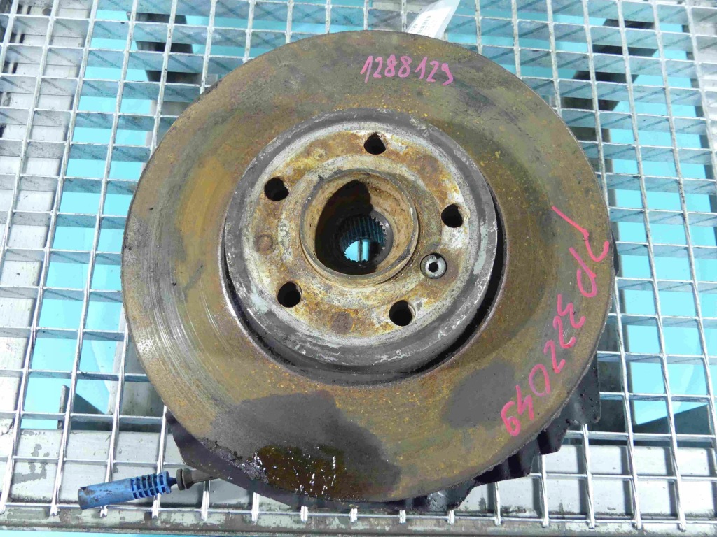 Купити Поворотний кулак права ступиця перед 3.0 wiel bmw x5 e53