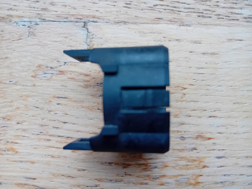 фото №6, Кронштейн датчика парковки opel 09231003