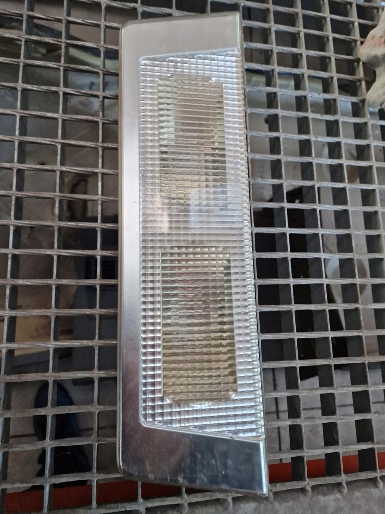 фото №2, Освітлення внутрішнє кабіни лампа кабіни renault range gama t