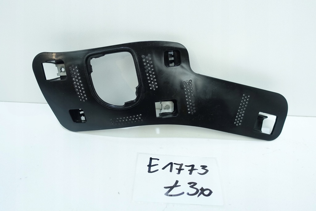 фото №1, Кронштейн омыватель правое alfa romeo stelvio 16-