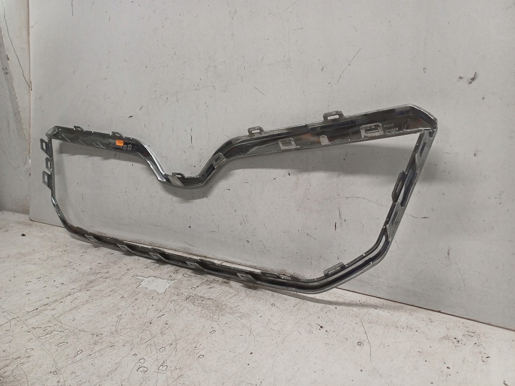 фото №8, Skoda yeti 12-lift рамка решетка решётка перед 5l0853761