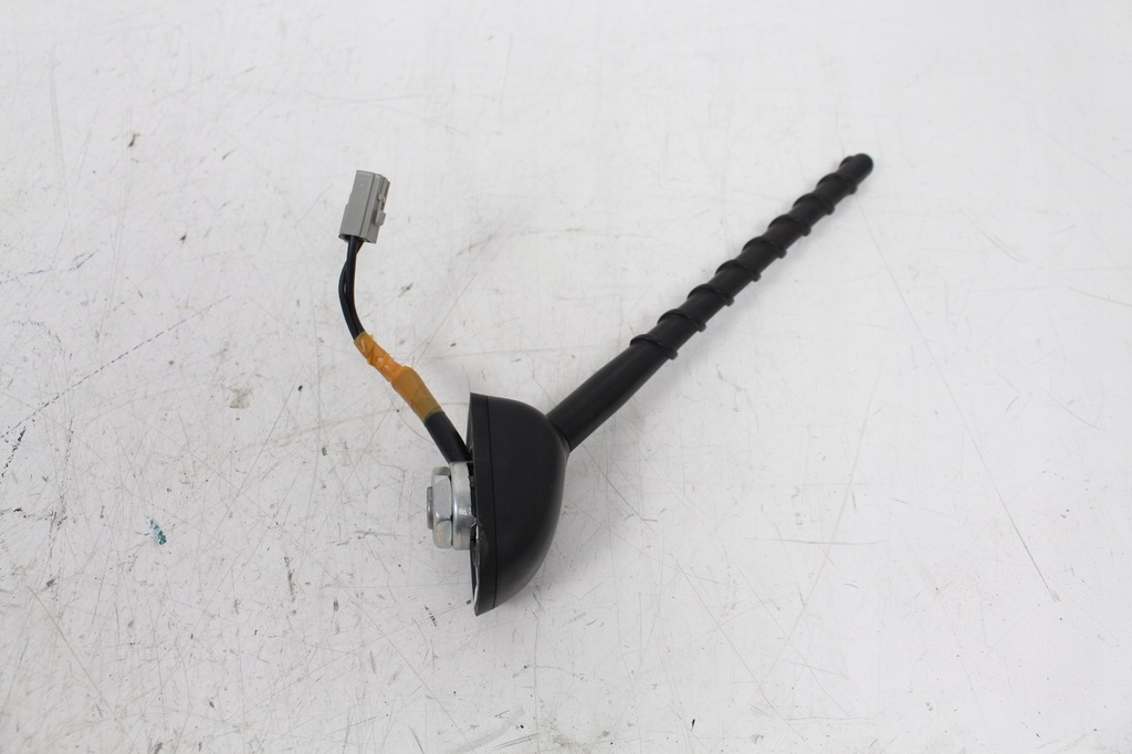 фото №1, Антена дахова infiniti ex30d 2010