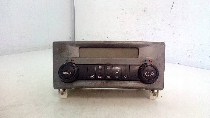 фото №1, Панель обдув i ac renault laguna ii 8200181132