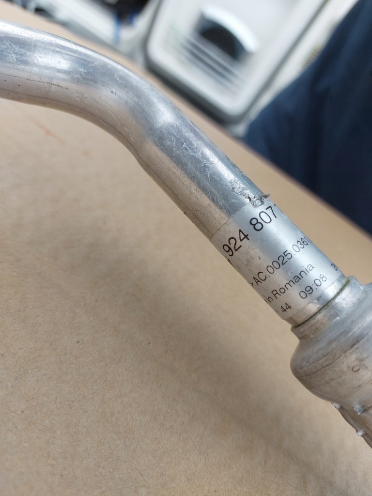 фото №6, Шланг трубка кондиционера dacia duster i lift