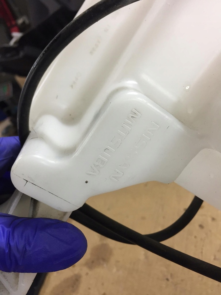 фото №4, Nissan nv200 09-19 бачок омывателя