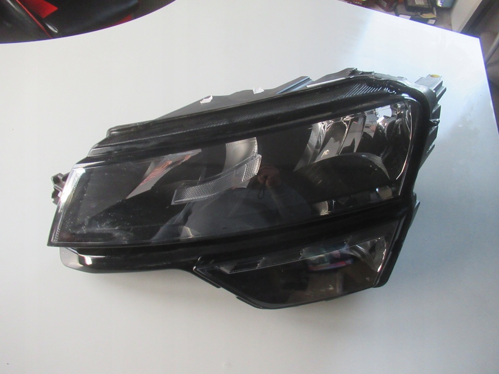 фото №1, Лампа левый перед skoda karoq