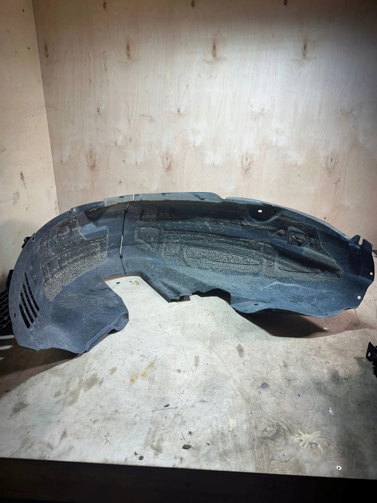 фото №1, Dodge charger 2015 подкрылок задние